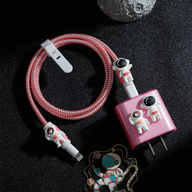 3D Astronaut Cable Organiser for Iphone 15 14 13 12 11 18W 20W Charger Protector De Cargador Management Kits Bear Cord Organizer